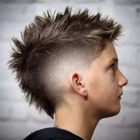 Cool Kids Haircuts, Fohawk Haircut, Boy Hair Cuts, Short Mohawk, Mohawk Hairstyle, Braided Mohawk Hairstyles, Braid Hairstyle Ideas, Toddler Hair Styles, Short Fade Haircut