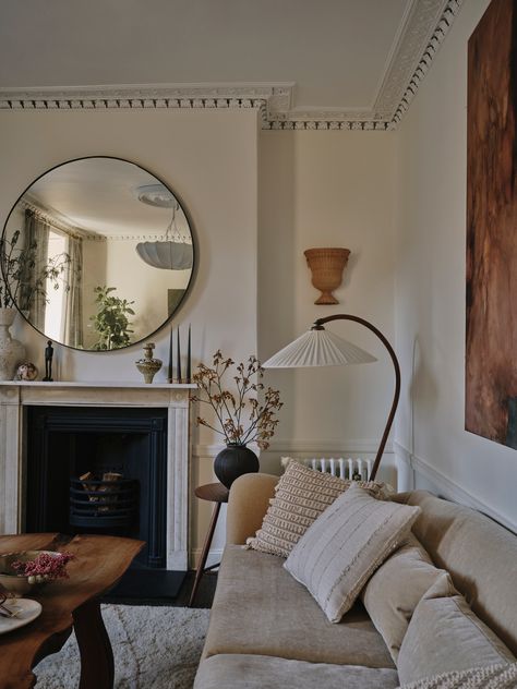 A Georgian townhouse in Clerkenwell transformed into a romantic, tactile space for living well | House & Garden English Interior Design Modern, Antique Interiors, Well House, Farrow & Ball, Italian Farmhouse, Townhouse Interior, Mid Century Floor Lamps, Georgian Townhouse, Room London