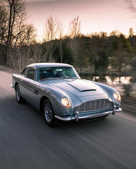 Classic Aston Martin, Austin Martin, Aston Martin Cars, Aston Martin Db5, Super Fast Cars, Sunday Vibes, British Motors, Future Cars, Classy Cars