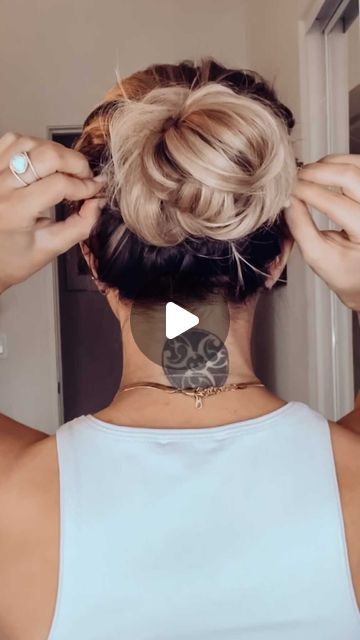 212K likes, 515 comments - justclassicallycassidy on January 11, 2021: "Messy bun, but make it professional! Full version on story + docked in highlight! Like + follow f..." Messy Chignon Short Hair, Hair Donut Styles Messy Buns, Low Bun Hairstyles For Fine Hair, Bun How To Medium Hair, Up Dos For Work Easy, Updo Hairstyles Videos Easy, Easy Up Do Tutorial, Diy High Bun Updo, Updo Hairstyles For Halter Dress