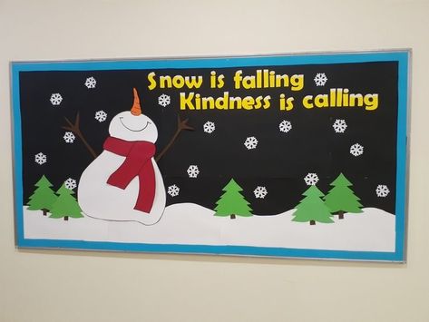 January Bulletin Board For Toddlers, January Bulletin Board Ideas Preschool, Christmas Bulletin Boards For School, Winter Bulletin Boards For Elementary, Bulletin Boards Christmas, Bulletin Board Ideas Winter, Kindness Bulletin Board Ideas, Bulletin Board Sayings, Snowman Bulletin Board