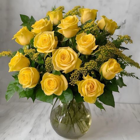 Yellow Roses Centerpieces, Yellow Floral Arrangements, Eucalyptus Vase, Yellow Rose Wedding, Yellow Flower Arrangements, Roses And Eucalyptus, Roses In A Vase, Wedding Decorating Ideas, Yellow Rose Flower