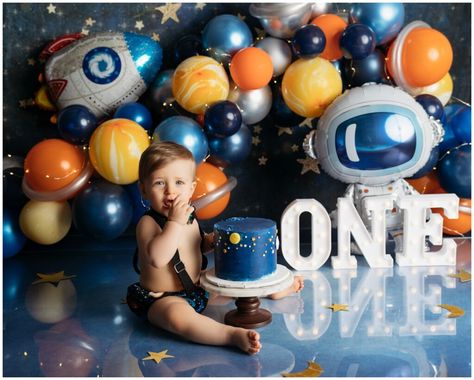 Space Theme Cake Smash - CT Photographer - First Birthday Space Theme Cake, Cake Smash Theme, Baby Birthday Photoshoot, First Birthday Cake Smash, Boys 1st Birthday Party Ideas, Baby Cake Smash, 1st Birthday Pictures, Astronaut Birthday, Baby Boy 1st Birthday Party