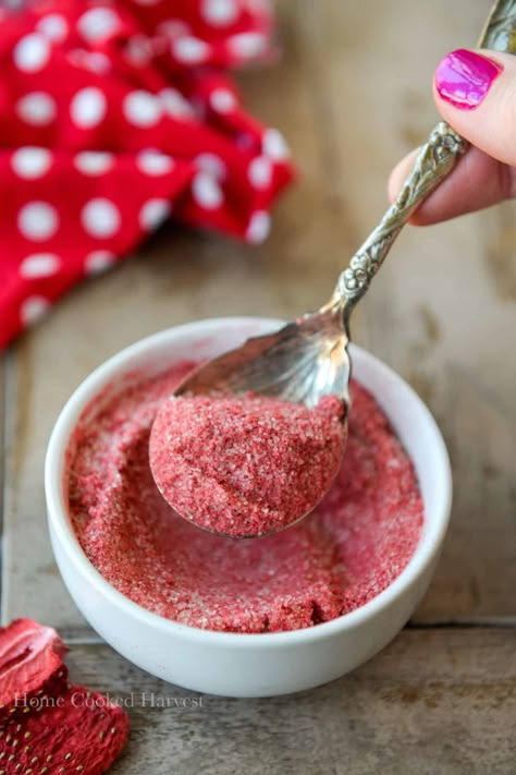 Strawberry Sugar Recipe - Home Cooked Harvest Sugared Fruit How To Make, Finishing Sugar Recipes, Strawberry Extract Recipe, Flavored Sugar Recipe, Infused Sugar Recipes, Strawberry Powder Recipes, Finishing Sugar, Flavored Sugars, Strawberry Extract