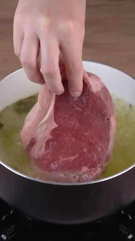 Butter Boiled Steak, Chuck Steak Recipes Stove, Beef Bottom Round Steak, Stove Top Steak, Bottom Round Steak, Chuck Steak Recipes, Boiled Beef, Frozen Steak, Chuck Steak