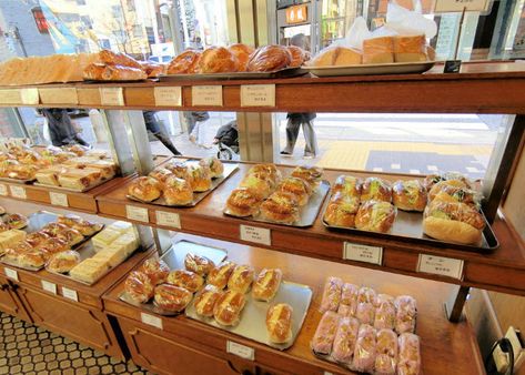 Check Out This Charming Local Tokyo Bakery! Serving Incredible Bread For Over 70 Years - LIVE JAPAN (Japanese travel, sightseeing and experience guide) Bakery Reference, Traditional Bakery, Road Snacks, Japanese Bakery, Food Display Stands, Tokyo Metro, Bread Display, Cafe Japan, Japanese Bread