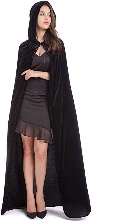 Assassin Clothing, Long Hooded Cloak, Witches Costumes For Women, Halloween Wedding Party, 2017 Halloween Costumes, Halloween Costumes Group, Raven Costume, Cloak With Hood, Velvet Cloak