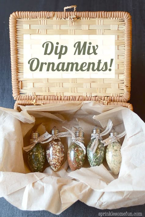 Dip Mix Ornaments Christmas Gift Dip Mix Ornaments, Unique Homemade Gifts, Dip Mixes, Edible Christmas Gifts, Homemade Christmas Gift, Dry Mixes, Gifts In A Jar, Christmas Food Gifts, Creative Diy Gifts