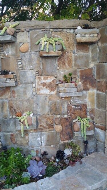 Old Garden Wall, Loft Homes, Vertical Succulent Gardens, Stone Archway, Garden Wall Designs, Stone Wall Design, Small Courtyard Gardens, Entrance Gate, Gothic Garden