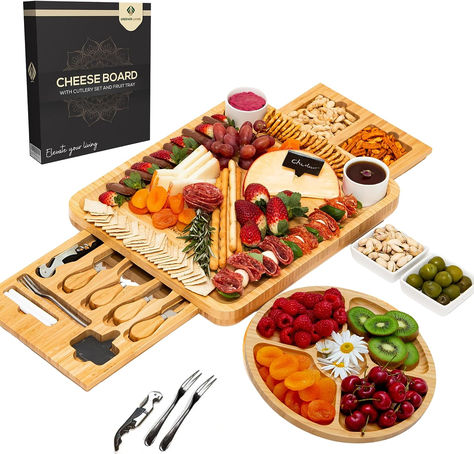 Cheese Board Gift Set, Christmas Cheese Boards, Cheeseboard Gift, Christmas Cheese, Kitchen Wear, Modern Kitchen Accessories, Cheese Board Set, Wood Cheese Board, Charcuterie Platter