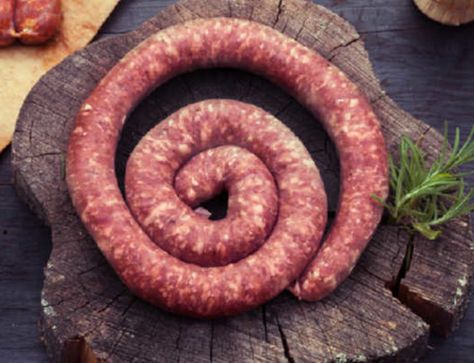 Moose Sausage Recipe, Turkish Sausage, Toulouse Sausage, Brat Recipe, Bratwurst Recipe, Brat Sausage, Sausage Italian, Preserving Meat, Cumberland Sausage