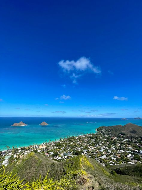 Lanikai pillbox, Oahu Hawaii Hike, Lanikai Pillbox Hike, Hawaii Lifestyle, Home In Hawaii, Hawaii Hikes, Lovely Aesthetic, Hawaii Life, Always On My Mind, Dream Holiday