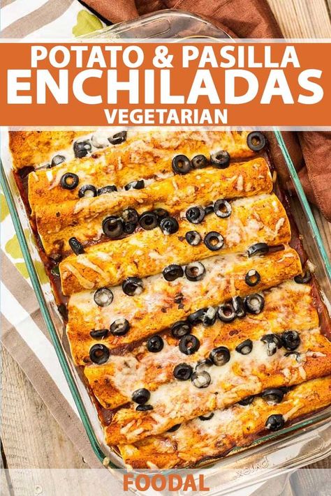 Pasilla Pepper Recipes, Vegetarian Enchilada Recipe, Pasilla Peppers, Easy Enchilada Sauce, Enchiladas Vegetarian, Mexican Peppers, Vegetarian Enchiladas Recipe, Vegetarian Enchilada, Enchilada Sauce Easy