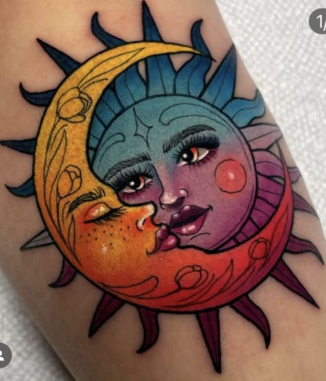 Minimalistic Tattoo Ideas, Traditional Tattoo Flowers, Hippie Tattoo, Bright Tattoos, Sun And Moon Tattoo, Minimalistic Tattoo, Retro Tattoos, Moon Tattoo Designs, Sun Tattoos