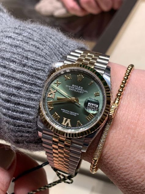 Rolex Watches Women, Fancy Watches, Rolex Watches For Men, Expensive Jewelry Luxury, Vintage Watches For Men, Expensive Watches, Watches Women, Rolex Watch, Classy Jewelry