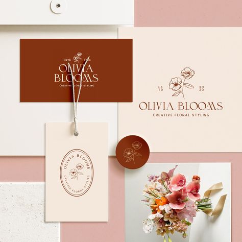 Flower Shop Brand Identity, Elegant Logo Design Luxury, Floral Logos, Logo Design Luxury, Botanical Logo, Logo Options, Logo Flower, Decor Business, Florist Logo