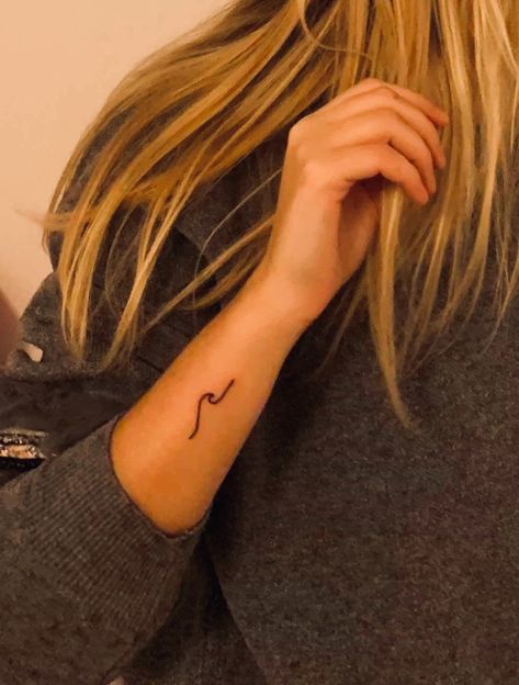 Line Wave Tattoo Simple, Forearm Wave Tattoo Women, Wave Tattoo On Arm, Small Wave Tattoos For Women, Wave Tattoo Arm, Wave Tattoo Foot, Wave Tattoo Wrist, Circle Tattoo Design, Tiny Tattoos With Meaning