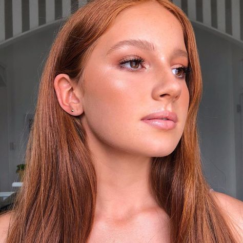 Natural Glowy Makeup Redhead, Dewy Makeup Redhead, Redhead Formal Makeup, Makeup For Gingers Redheads, Ginger Prom Makeup, Redhead Makeup Brown Eyes, Auburn Hair Makeup Looks, Bridal Makeup For Brown Eyes Red Hair, Red Head Natural Makeup