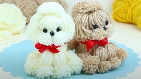 How to Make a DIY Yarn Dog | DIY Joy Projects and Crafts Ideas Tissue Roll Crafts, Christmas Cave, Wool Crafts Diy, Yarn Animals, Easy Yarn Crafts, Pom Dog, Woolen Craft, Paper Dogs, Toilet Paper Tube