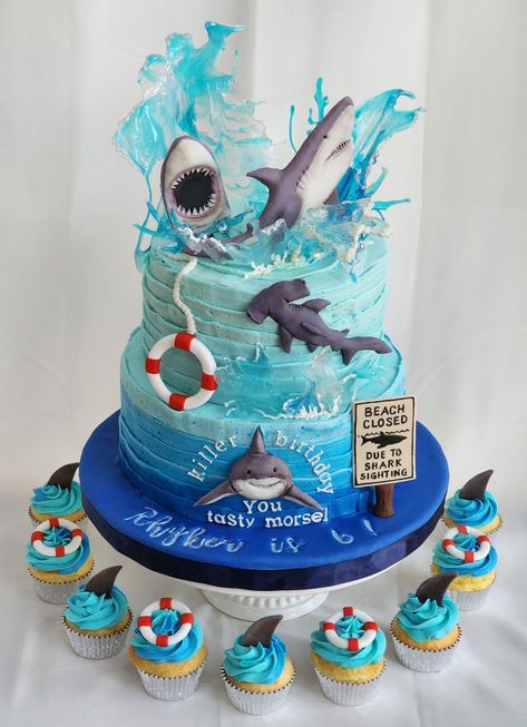 Shark Themed Party Food Ideas, Cake Shark Birthday, Cute Shark Birthday Cake, Shark Cake Designs, Shark Week Cupcakes, Sharks Birthday Party Ideas, Shark Bday Party Ideas, Jaws Birthday Cake, Shark Themed Birthday Cake