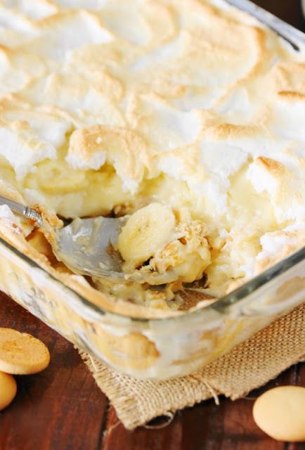 Old-Fashioned Banana Pudding from scratch recipe image Fresh Peach Crisp, Pudding From Scratch, Banana Pudding From Scratch, Old Fashioned Banana Pudding, Keto Pudding, Desserts Simple, Banana Pudding Desserts, Bake Banana, Southern Banana Pudding