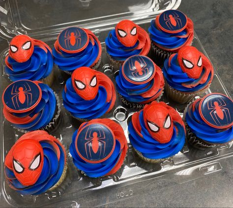 2nd Birthday Spiderman Theme, Spider Man Snack Ideas, Spidey And Friends Food Ideas, Spiderman Cake And Cupcakes, Spiderman Birthday Cupcakes, Spidey Birthday Cupcakes, Spider Man Cupcakes Ideas Easy, Spidey And His Amazing Friends Cupcakes, Spidey And His Amazing Friends Cupcake Cake