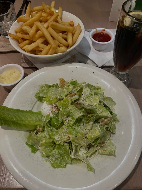 Salad And Fries Aesthetic, Caesar Salad Fries Diet Coke, Caesar Salad And Fries, Caesar Salad Aesthetic, Traveling Minimalist, Fries And Salad, Aesthetic Salad, Salad And Fries, Salad Diet