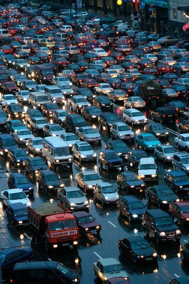 Typical Moscow evening rush hour traffic on the Garden Ring. Rural Vs Urban, City Pollution, Over Population, City Traffic, Heat Rash, Traffic Jam, City Planning, Rush Hour, High Technology