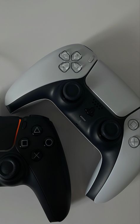 Black Game Aesthetic, Aesthetic Ps5 Controller, Ps5 Console Aesthetic, Playstation Controller Aesthetic, Ps5 Aesthetic Wallpaper, Playstation Aesthetic Wallpaper, Ps5 Aesthetic Setup, Ps5 Controller Wallpaper, Ps4 Controller Aesthetic