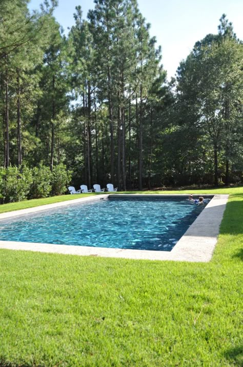 Hamptons Pool, Pool 2023, Country Pool, Pool Paving, Backyard Pool Ideas, Dallas House, Blue Interiors, Pools Backyard Inground, Pool Colors