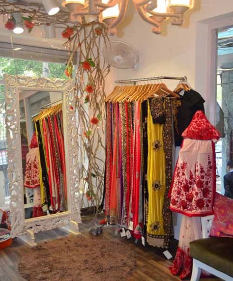 Boutiques In Delhi - Ornate Small Shop Decoration Ideas Boutiques, Shop Decoration Ideas Boutiques, Saree Boutique Interior Design, Indian Boutique Interior, Ladies Boutique Interior Design, Small Boutique Interior Design Indian, Boutique Interior Ideas, Small Botique Interiors Ideas, Boutique Decor Ideas