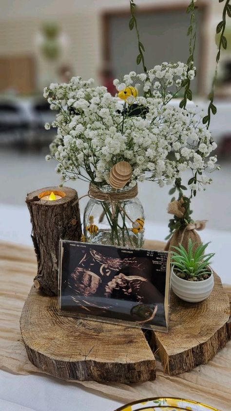 Forest Shower Theme, Forest Gender Reveal Ideas, Ikea Baby Shower, Forest Themed Gender Reveal, Backyard Baby Shower Decor, Gender Reveal Forest Theme, Honey Theme Baby Shower Ideas, Gender Reveal Themes Bee, Boy Baby Shower Ideas Forrest