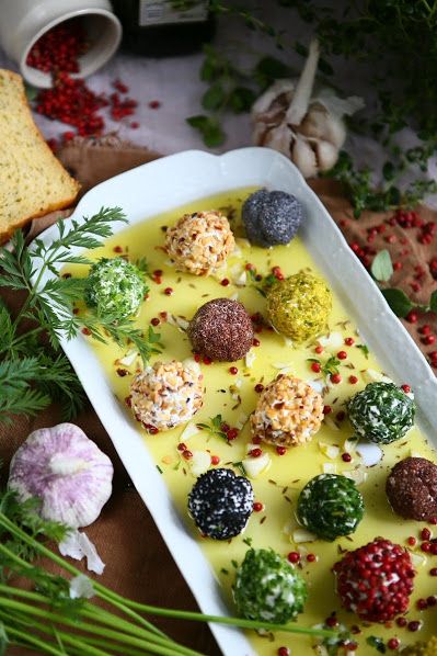 Marinated Labneh Lebanese Starters, Labneh Recipe, Yogurt Shop, Christmas Meals, Taste Of Home Recipes, Lebanese Food, Appetizers Easy Finger Food, Eastern Cuisine, Lebanese Recipes