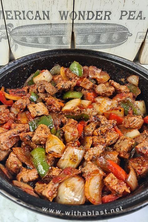 Simple Meat And Veggie Dinners, Healthy Recipes With Stew Meat, Meat And Veggie Lunch Ideas, Meat And Vegetables Casserole, Beef Tips And Vegetables, Beef Tips And Peppers, Low Sodium Beef Tips, Low Carb Beef Cube Recipes, Spanish Beef Tips Recipe