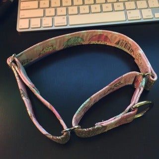 How to Make an Adjustable Martingale Dog Collar: 6 Steps (with Pictures) Dog Collar Diy Tutorials, Dog Collar Pattern, Dog Sewing, Diy Dog Collar, Paracord Dog Collars, Collars Diy, Dog Collar With Name, Cute Dog Collars, Dog Diy