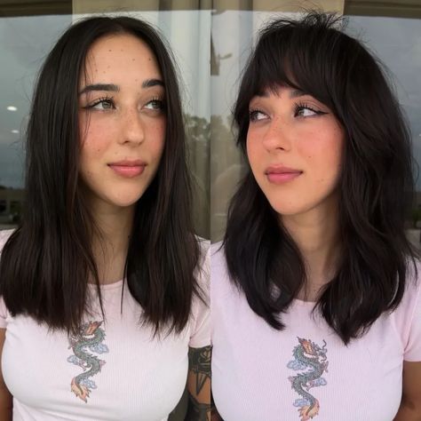 15 Jaw-Dropping Ideas of Haircuts for Oval Faces with Bangs - Fimaan Shag Haircut Oval Face, How To Train Bangs Forward, Side Bangs Oval Face, Large Forehead Bangs, Bangs Oval Face Shape, Bangs For Oblong Face, Oval Face With Bangs, Bangs With Glasses Oval Face, Long Oval Face Haircuts