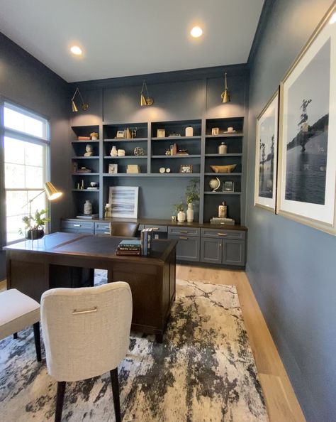 Mens Office Built Ins, Home Office Space Design Masculine, Cherry Desk Office Decor, Home Office Ideas 2023, Office With Tall Ceilings, Home Office Ideas For Women Modern, Book Case Decor Ideas Office, Executive Home Office Design, Male Office Decor Professional