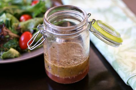 A simple salt-free vinaigrette flavored with Italian seasoning and lemon juice. Serve over a tossed salad, antipasto, or as a quick marinade for beef, chicken, or pork. Low Sodium Salad Dressing, Low Sodium Salad, Low Sodium Dressing, Salt Free Diet, Creamy Balsamic Vinaigrette, Low Sodium Recipes Heart, Salt Free Recipes, Low Sodium Foods, Kidney Support