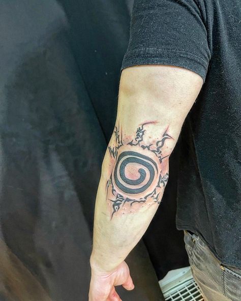 Naruto Seal, Eight Trigrams, Meaningful Tattoos For Men, Dbz Tattoo, Seal Tattoo, Mystical Tattoos, Armor Tattoo, Gangsta Tattoos, Forarm Tattoos