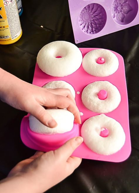 If you are looking for a fun activity for your kids to keep them happy and entertained, click over and see how to make squishies! They will be busy for hours and you will save money from buying them in the store! How To Make Mochi Squishies, How To Make Homemade Squishies, Diy Market Day Ideas For Kids, Moriah Elizabeth Party, Squishy Party Ideas, Market Days Ideas For Kids, Diy Kids Crafts To Sell, Moriah Elizabeth Birthday Party, Diy Squishy Toys