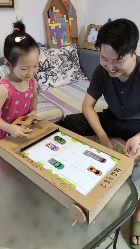 Diy Cardboard Toys, Amazing Toys, Diy Kids Games, Cardboard Toys, Seni Dan Kraf, Family Fun Games, Toddler Learning Activities, Paper Crafts Diy Kids, Fun Activities For Kids