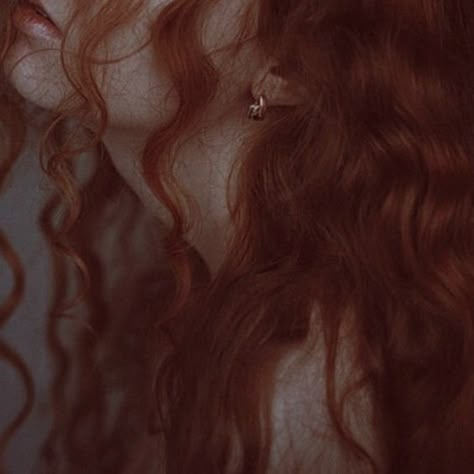 Genya Safin, Red Curly Hair, Victorian Aesthetic, Ginger Girls, Pirate Woman, Auburn Hair, Redhead Girl, Princess Aesthetic, Marauders Era