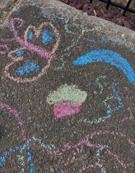 Chalk Aesthetic, Chalk Art Sidewalk, Scorching Sun, Dont Be Afraid, Sidewalk Chalk Art, Playing Outside, Play Outside, Neon Aesthetic, Sidewalk Chalk