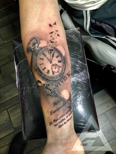 Time Tattoo Ideas For Men, Time Clock Tattoo For Men, Clock Tattoo Design For Men, Tatto Clock, Hand Tattoos Men, Time Piece Tattoo, Pocket Watch Tattoo Design, Compass Tattoo Men, Clock Tattoos