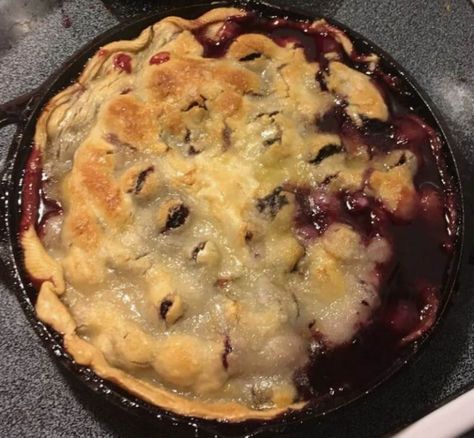 Easy Skillet Blackberry Cobbler - Tasty Recipes Impossible Pies, Impossible Pie, Blackberry Cobbler, Refrigerated Pie Crust, Stick Butter, Easy Skillet, Dinner Night, Fresh Peaches, Pie Crusts