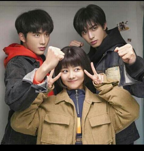 This story about two brothers and sister but elder brother fall in love with his own sister.... Go Ahead Drama, Go Ahead Chinese Drama, Zhang Xincheng, Steven Zhang, Song Weilong, Song Wei Long, Chinese Dramas, C Drama, Chinese Drama