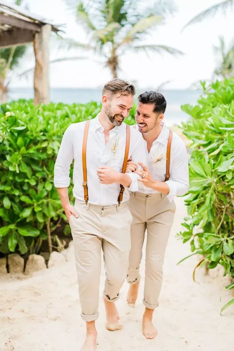 Beach Wedding Husband Outfit, Groomsmen Outfits Beach Wedding, Destination Groom Attire, Boho Beach Wedding Groom, Beach Wedding Couple Outfit, Beach Wedding Bride And Groom Attire, Groom Outfit Casual, Boho Beach Groomsmen Attire, Beach Wedding Mens Attire Grooms Casual