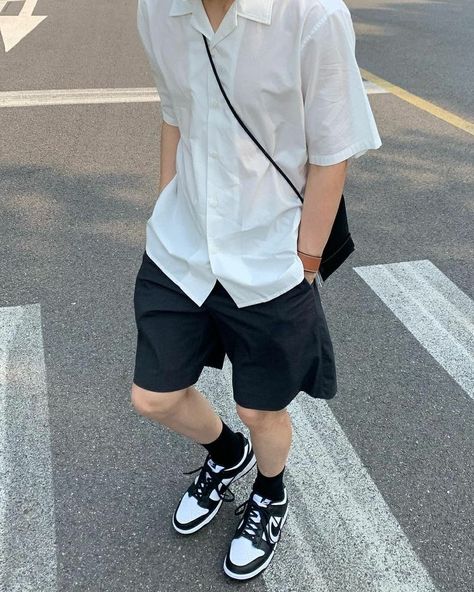 Korean Men Fashion Streetwear Summer, Korean Male Casual Outfit, K Fashion Summer Korean Style, Mens Clothing Styles Korean, Casual Korean Outfits Men, Korean Men Summer Outfit, Korean Street Wear Men, Summer Male Outfits, Korean Fashion Men Summer