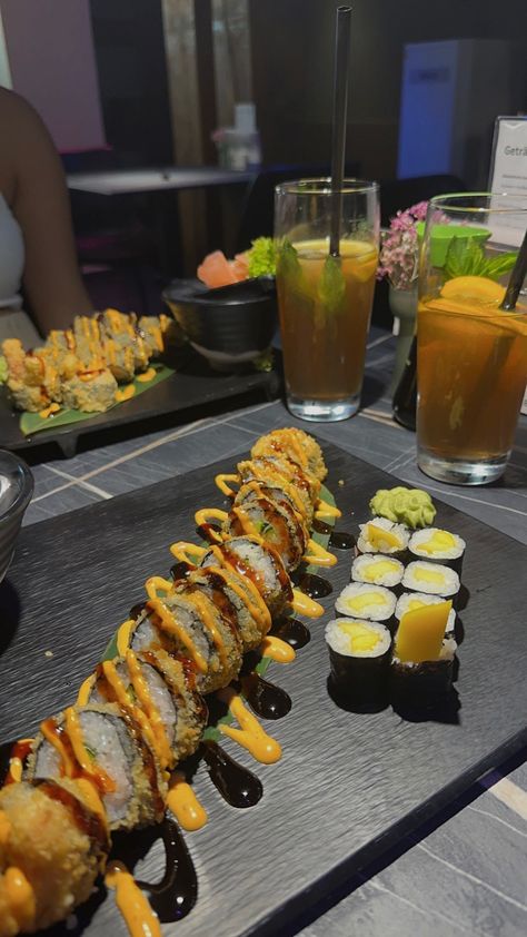 Food For Two Aesthetic, Food Images Instagram, Restau Snap, Fake Restaurant Snap, Snap Food Restaurant, Fake Snaps Food, Restaurant Snapchat Story, Sushi Snap, Dinner Ig Story