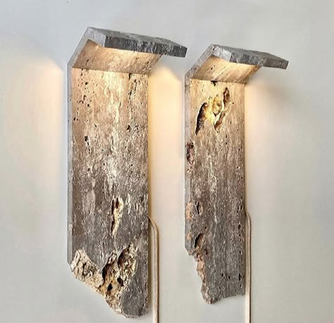 Marble Furniture Design, Stand Feria, Marble Detail, Marble Accessories, Stone Lamp, Jewelry Store Design, Concrete Lamp, Bronze Lamp, Concrete Sculpture